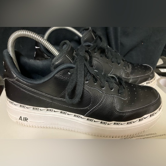 Nike Air Force 1 '07 SE PRM Ribbon Black White AH6827-002‎ Women’s… - Picture 1 of 7